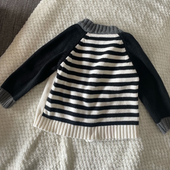 GYMBOREE ZIP UP CARDIGAN SWEATER PANDA BEAR DESIGN 18-24 MONTHS - Picture 5 of 6